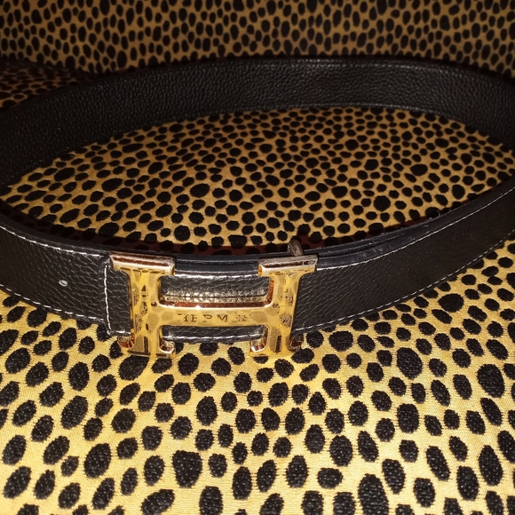 Ladies Hermes black leather Belt-  Belt buckle for this hard to find belt.42.5 main image 7